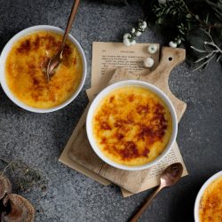 Alubias blancas con almejas en salsa verde