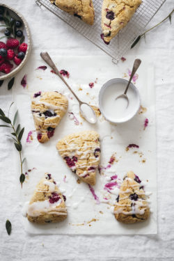 scones_de_frutas_del_bosque