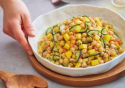 Palomitas de pollo en airfrayer con salsa de mango y limón